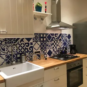 https://fafa-apartment.hotels-amalfi.com